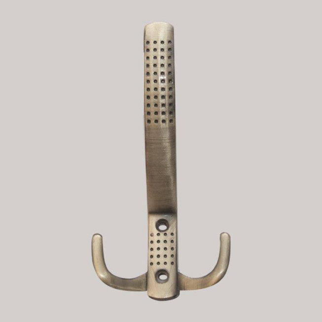 Cuier Metalic Tip Pom 641A, Suport Haine cu Design Elegant și Brațe Curbate, Antichizat