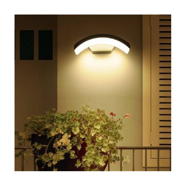 Aplica LED exterior concavă 24W 3000K IP65 SPN75954 – lumină caldă, iluminat fațadă modern, negru