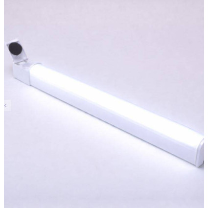 Corp LED baie alb cu priză, 15W, 6500K, lumină rece, IP44 – lampă LED liniară pentru baie și oglindă